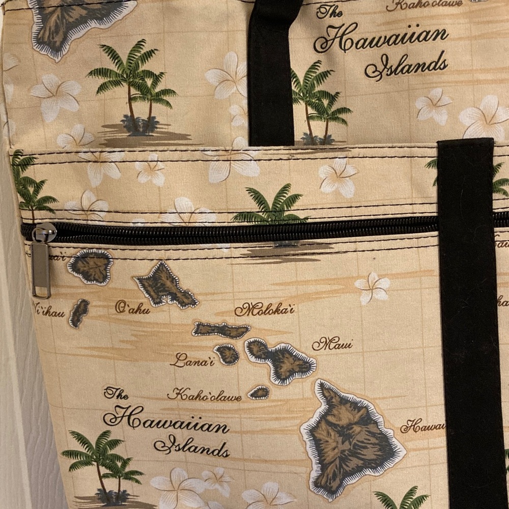 Hawaiian Islands Canvas Tote Bag in Beige and Black - Picture 12 of 12